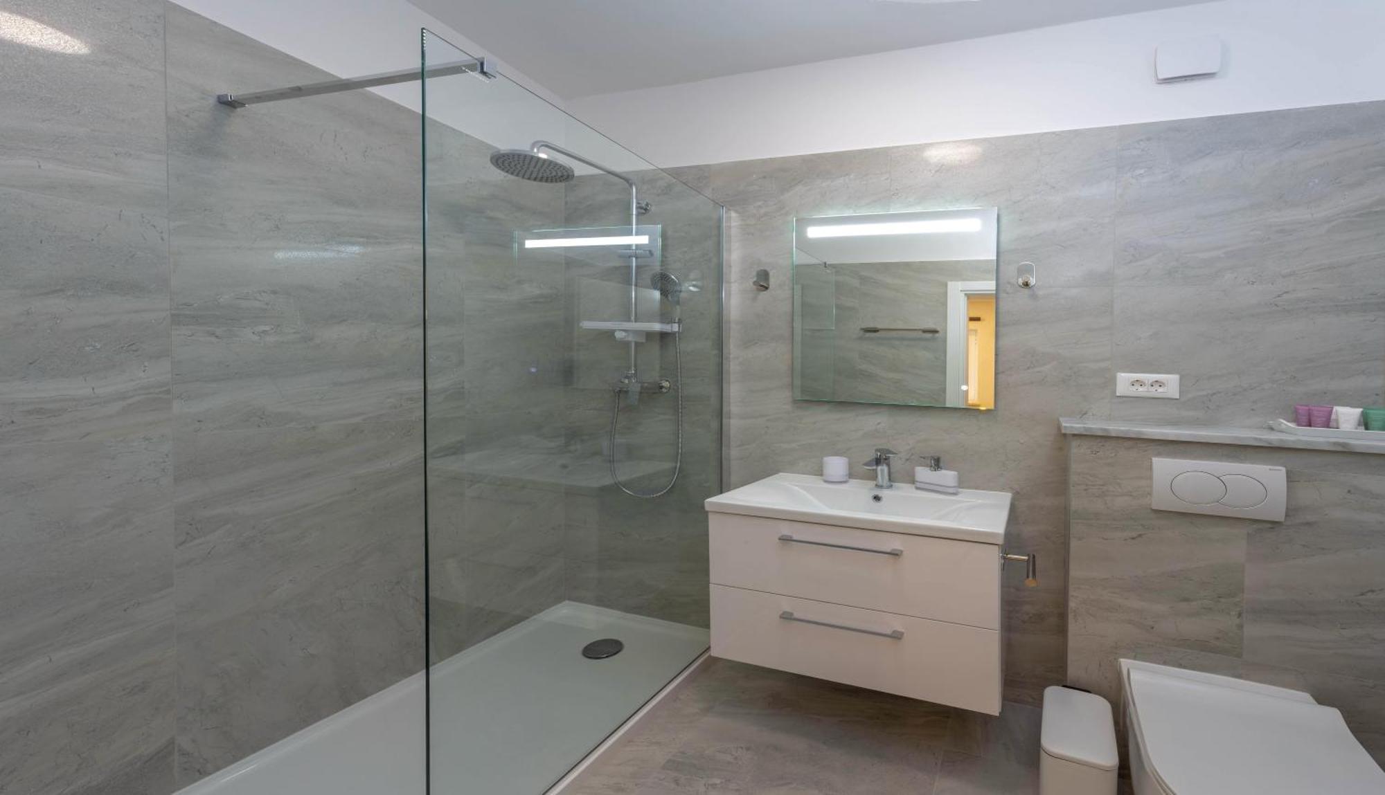 Apartments Tatjana Dominis Đảo Hvar Ngoại thất bức ảnh