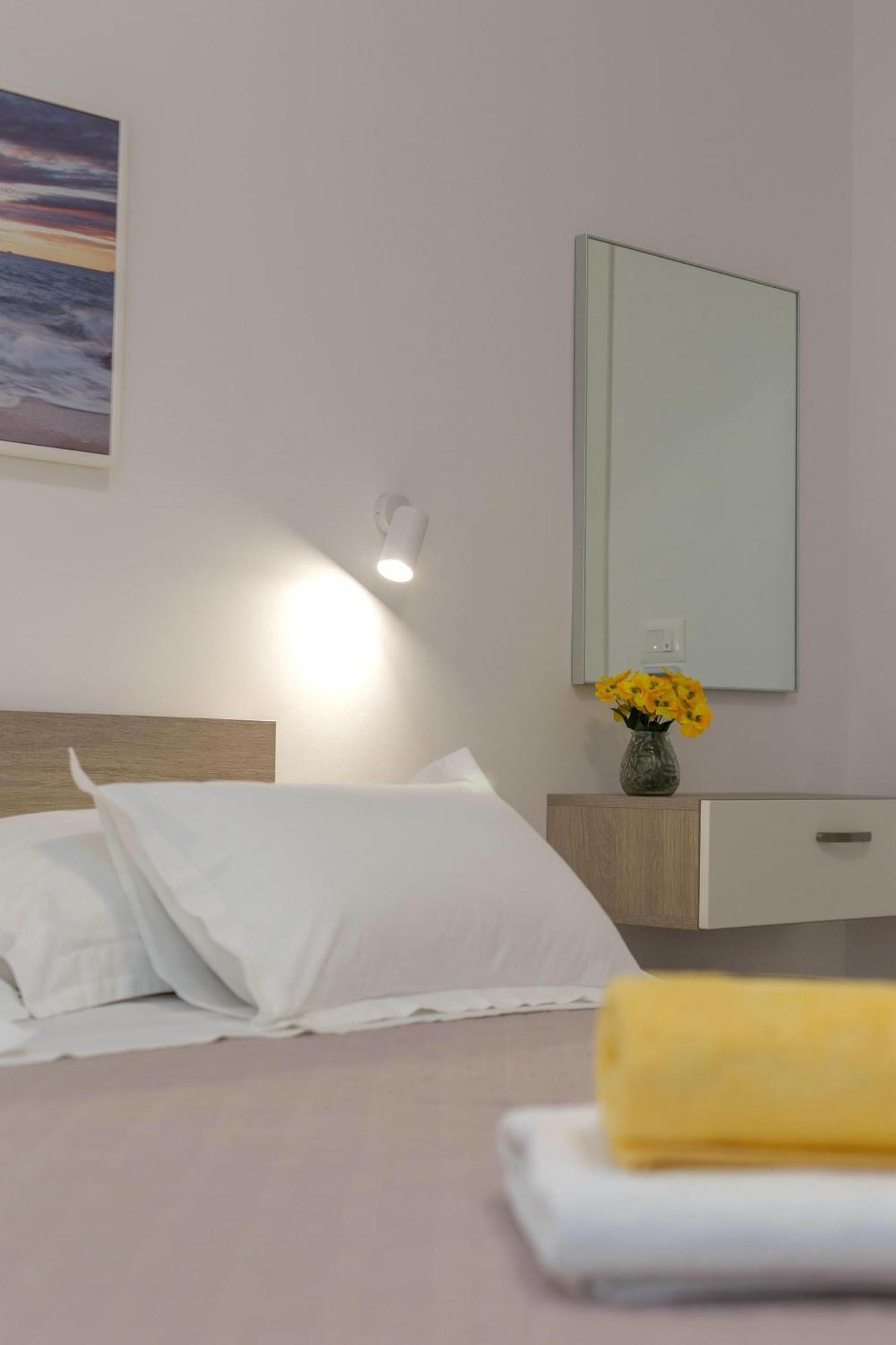 Apartments Tatjana Dominis Đảo Hvar Phòng bức ảnh