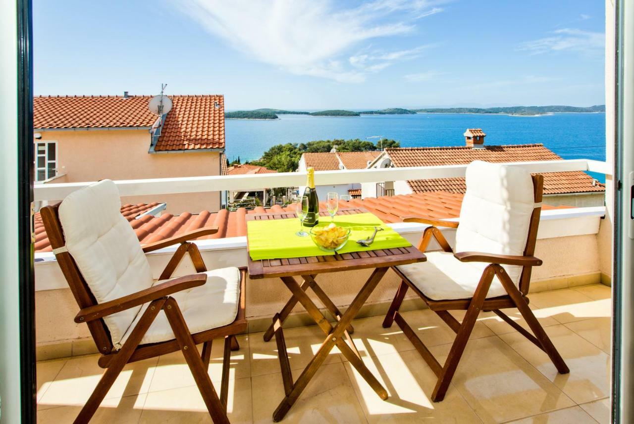 Apartments Tatjana Dominis Đảo Hvar Ngoại thất bức ảnh