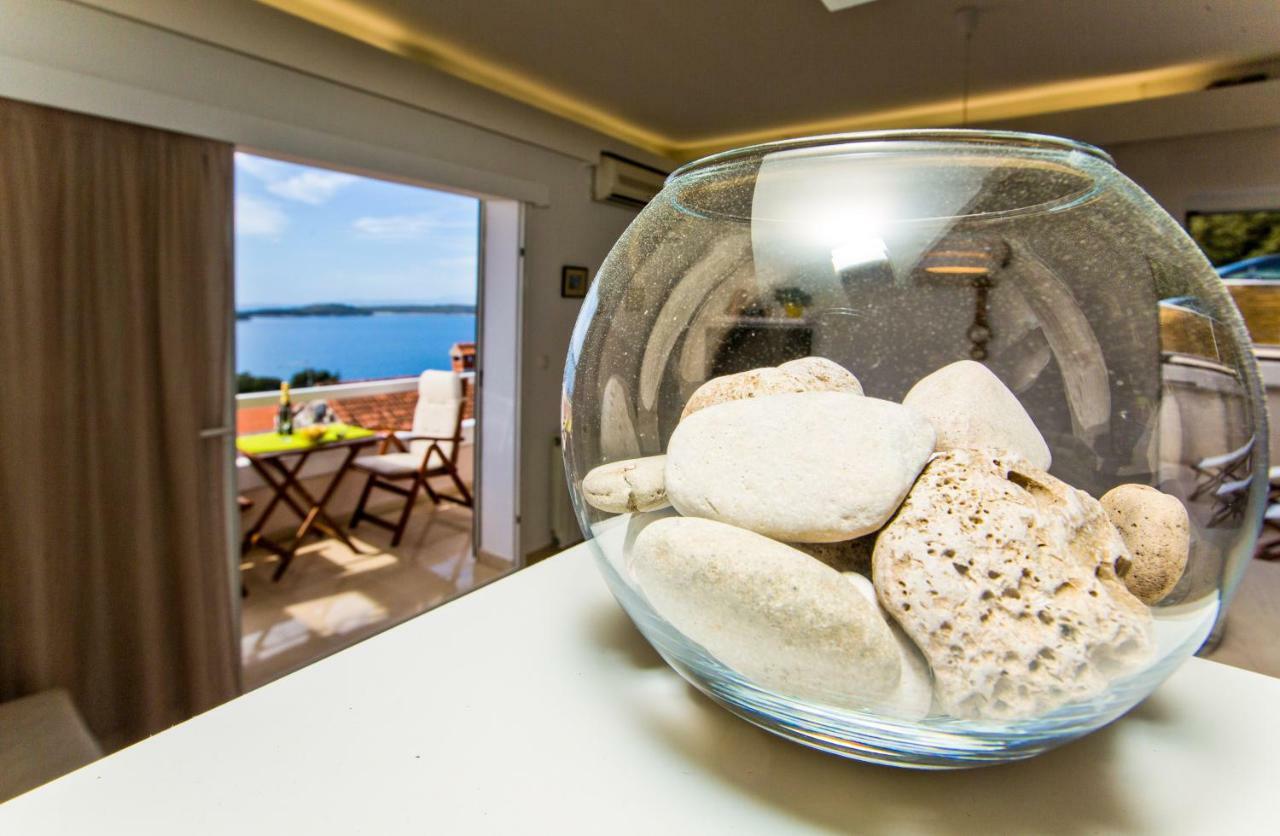 Apartments Tatjana Dominis Đảo Hvar Ngoại thất bức ảnh