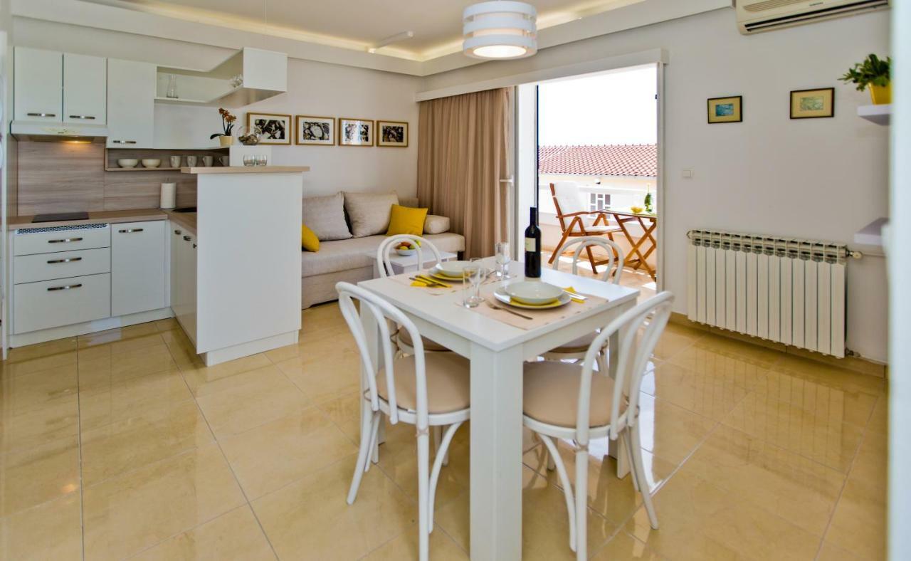 Apartments Tatjana Dominis Đảo Hvar Ngoại thất bức ảnh