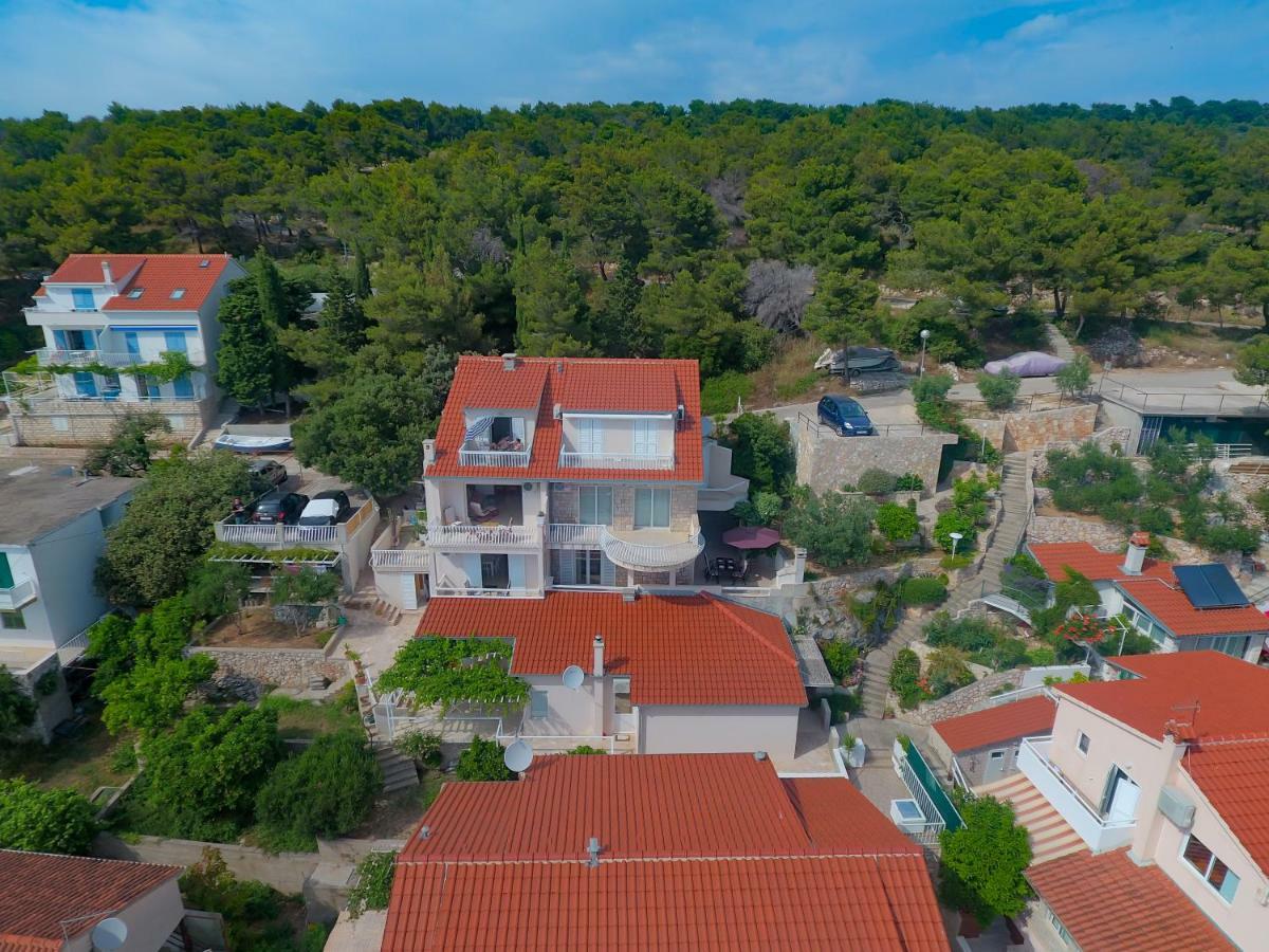 Apartments Tatjana Dominis Đảo Hvar Ngoại thất bức ảnh