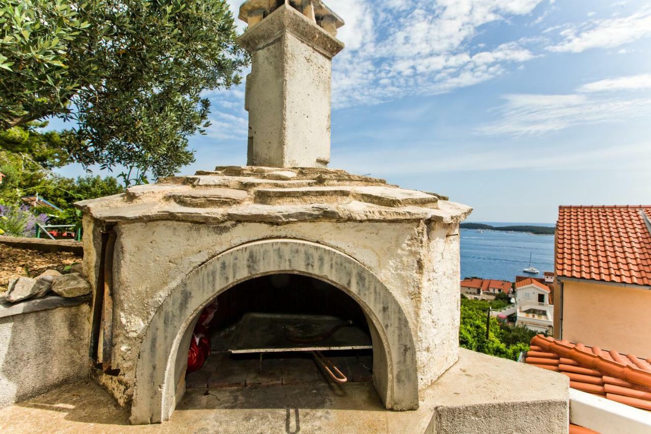Apartments Tatjana Dominis Đảo Hvar Ngoại thất bức ảnh