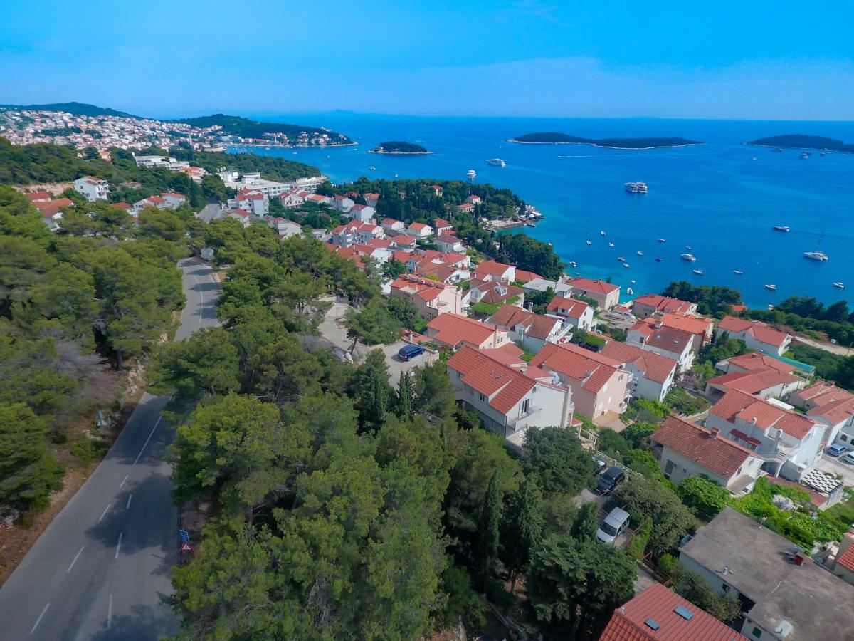 Apartments Tatjana Dominis Đảo Hvar Ngoại thất bức ảnh