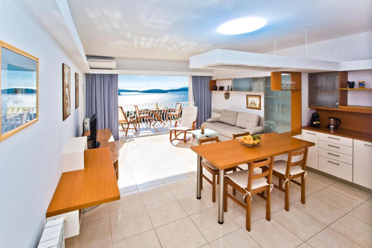 Apartments Tatjana Dominis Đảo Hvar Ngoại thất bức ảnh