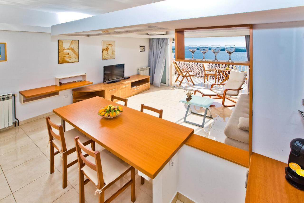 Apartments Tatjana Dominis Đảo Hvar Ngoại thất bức ảnh
